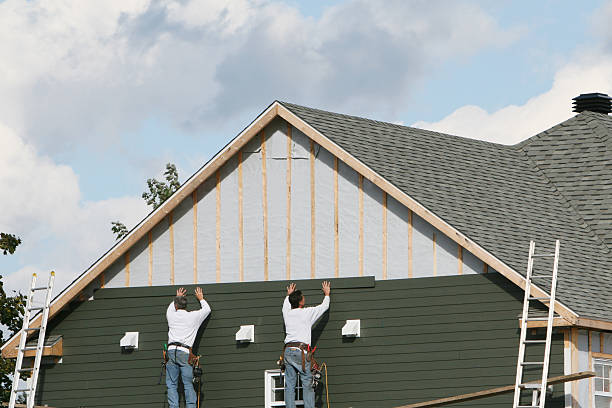 Professional Emergency Siding Repair technician working in Peapack, NJ